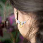 Créoles coques & pierres fines - finition or et calcédoines - Les Naturalistes bijoux