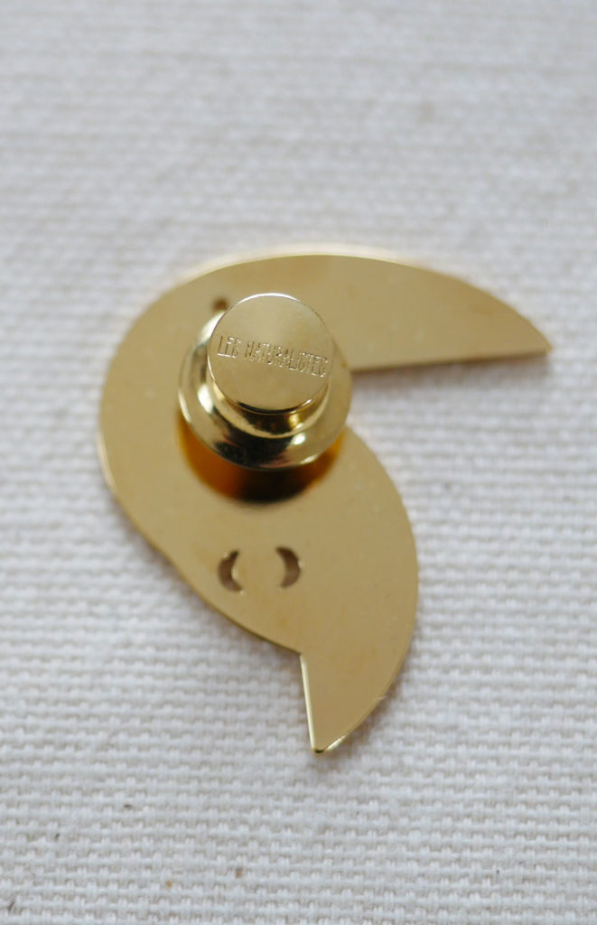 Etsy_pompe02 Attache à pompe sécurisée pins toucan Les Naturalistes bijoux