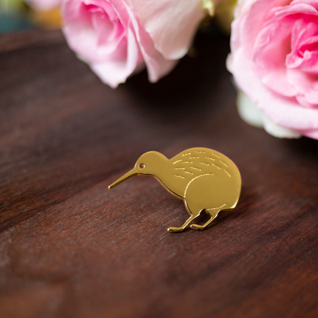 kiwi_roses Pins kiwi finition or avec des roses- Les Naturalistes bijoux