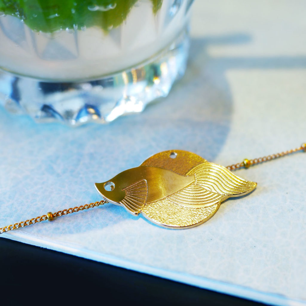 post_poisson Sautoir poisson voile finition Or mojito - Les Naturalistes bijoux