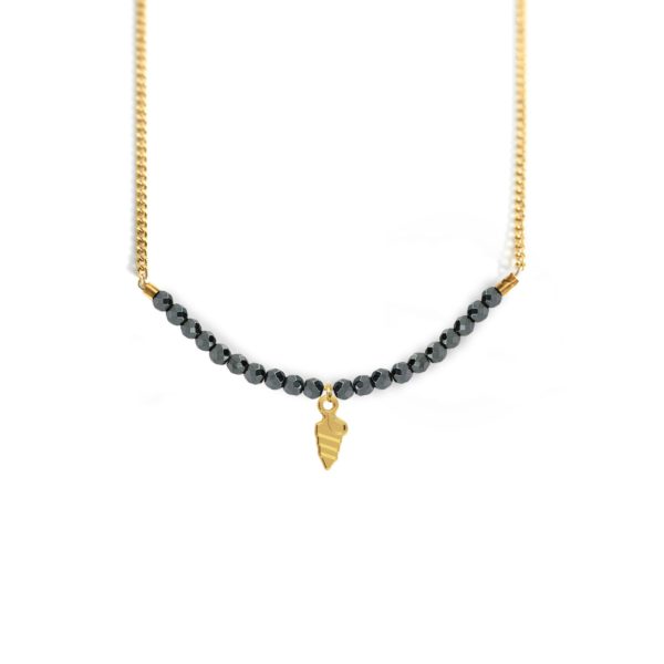 Collier nassarius et ligne de pierres fines coloris hiver