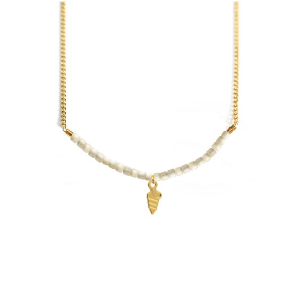 Collier nassarius et ligne de pierres fines coloris été