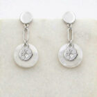 Boucles d'oreilles nacre fleur de coquelicot en laiton argenté — collection Jungles et forêt — fond blanc 01, Les Naturalistes